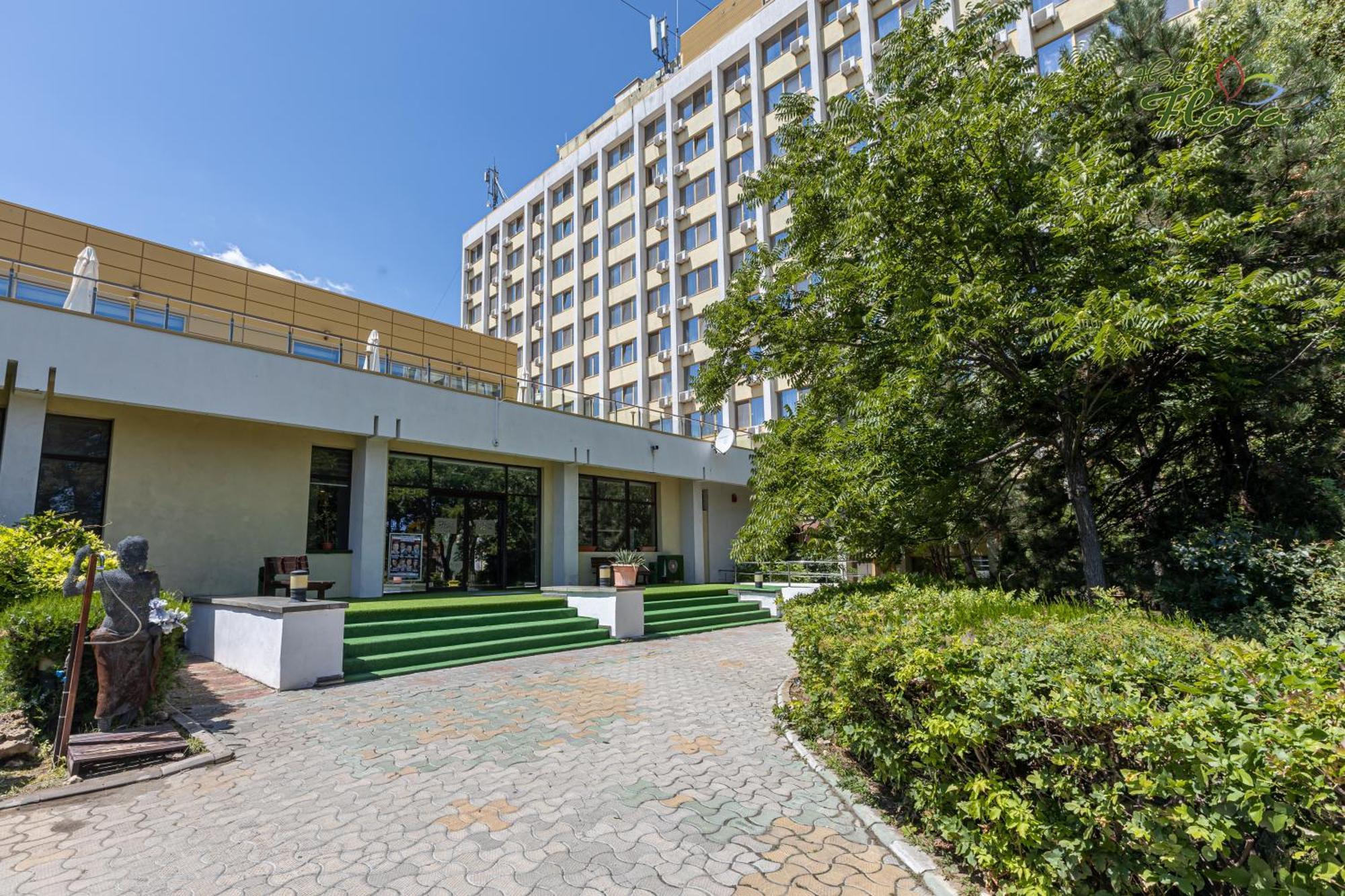 Hotel Flora Mamaia Exterior photo