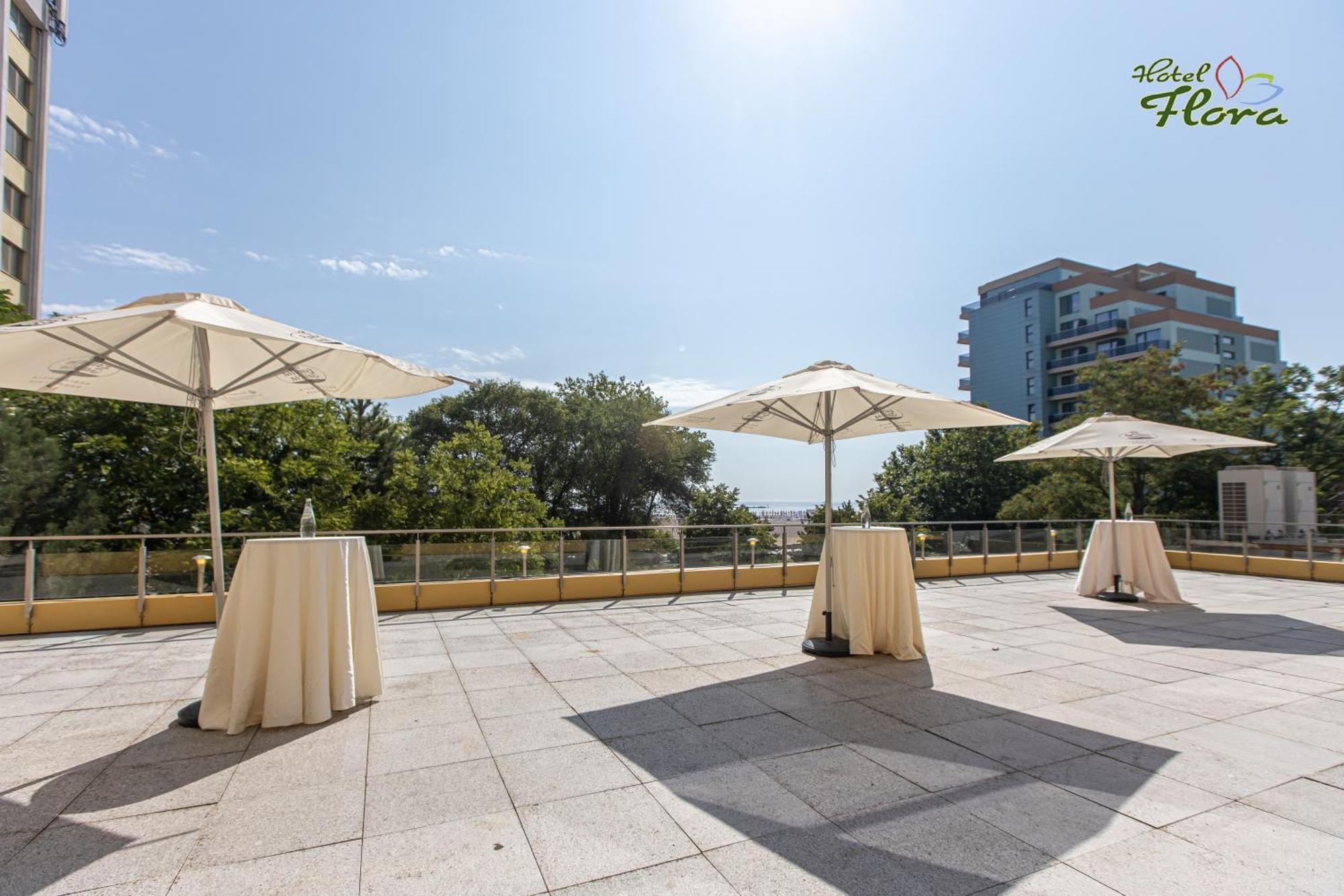 Hotel Flora Mamaia Exterior photo