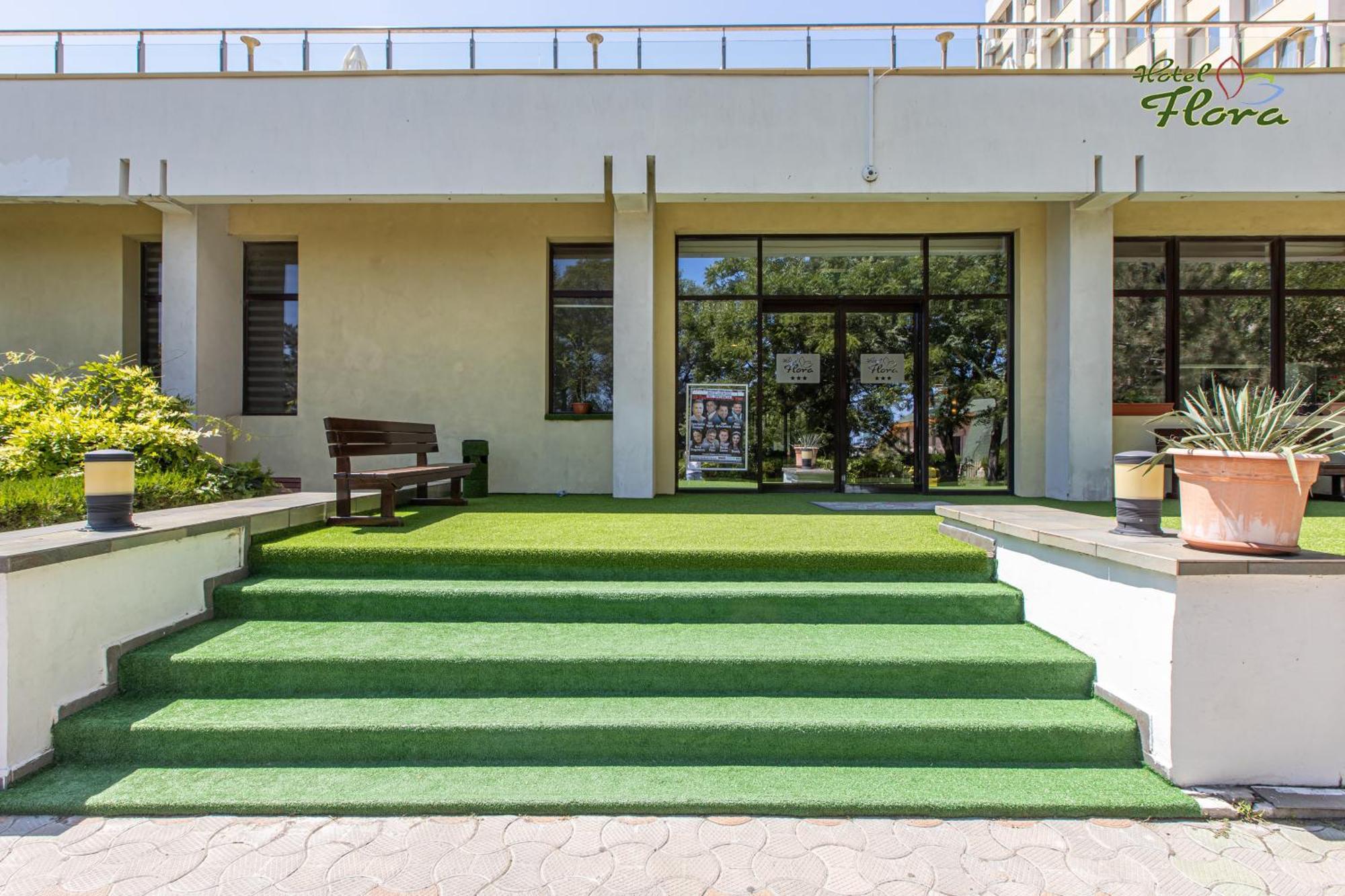 Hotel Flora Mamaia Exterior photo