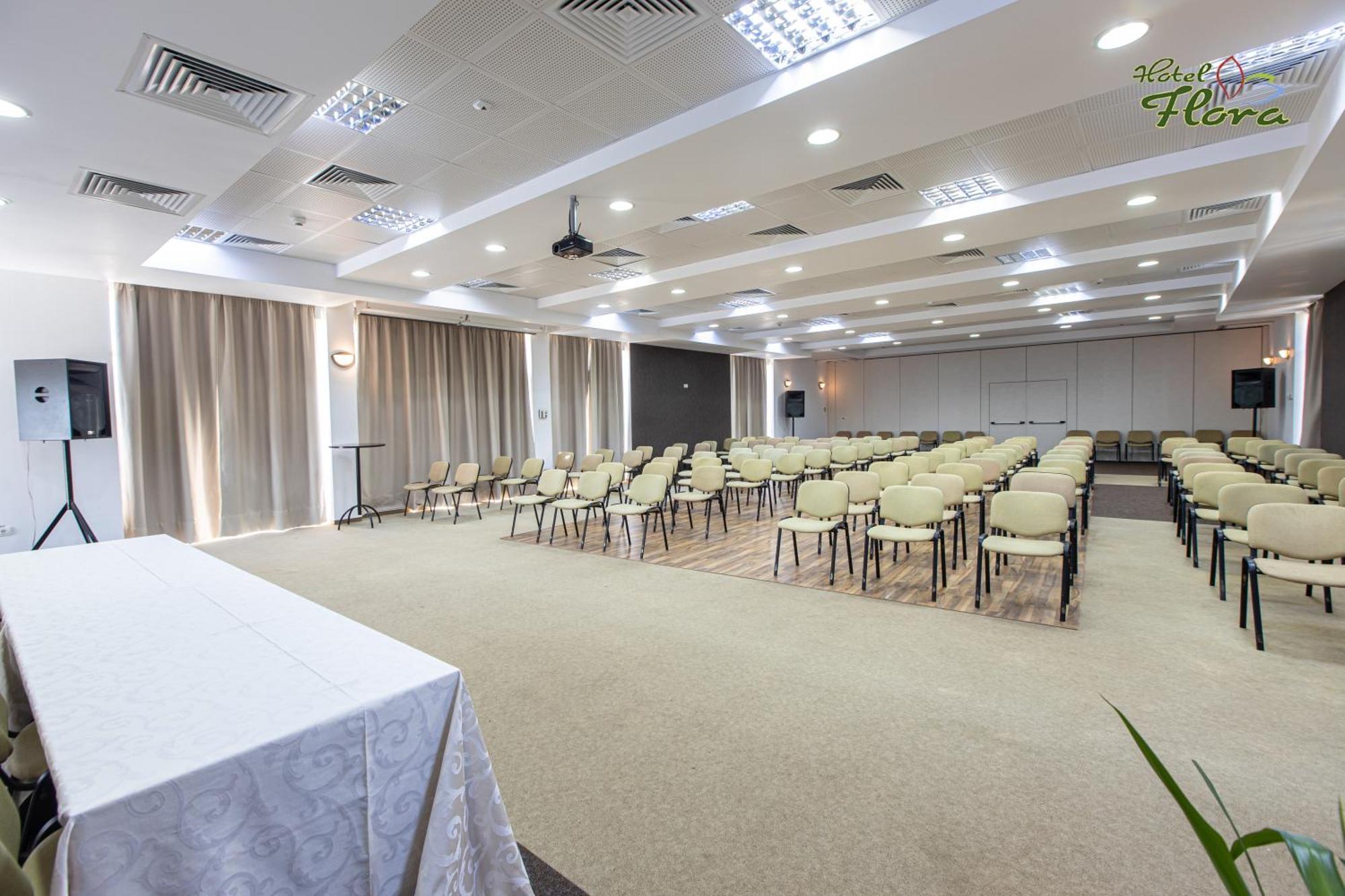 Hotel Flora Mamaia Exterior photo