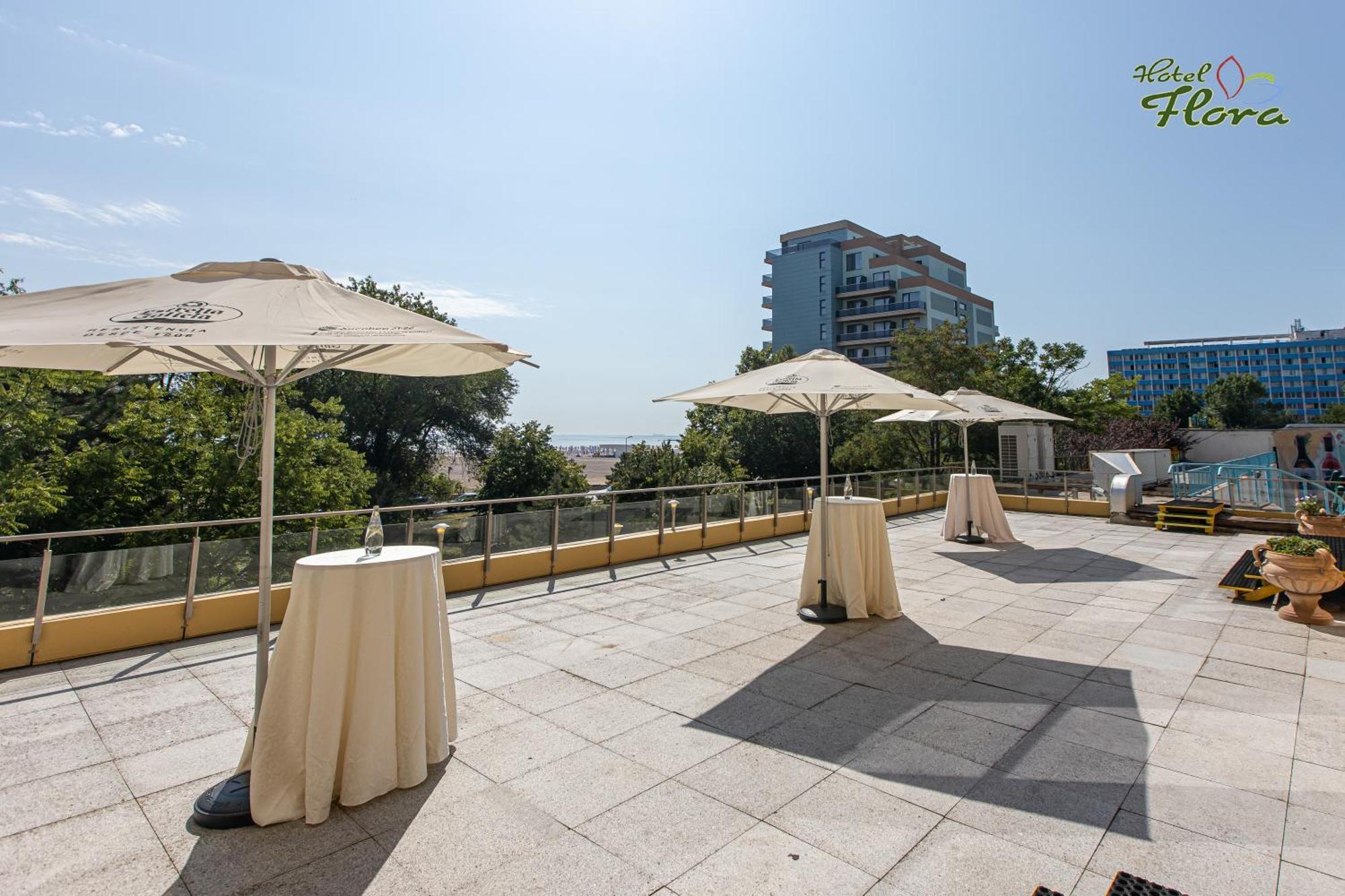 Hotel Flora Mamaia Exterior photo